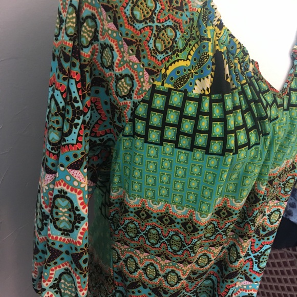 Susan Lawrence 3/4 sleeve colorful top - Picture 4 of 7